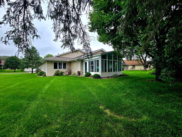642 Jenisa Drive, Saint Cloud, MN 56301