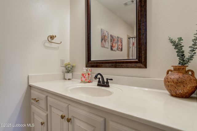 5512 103rd Street, Lubbock, TX 79424