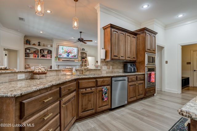 5512 103rd Street, Lubbock, TX 79424