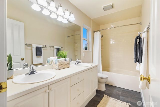 15111 286th Avenue NE, Duvall, WA 98019