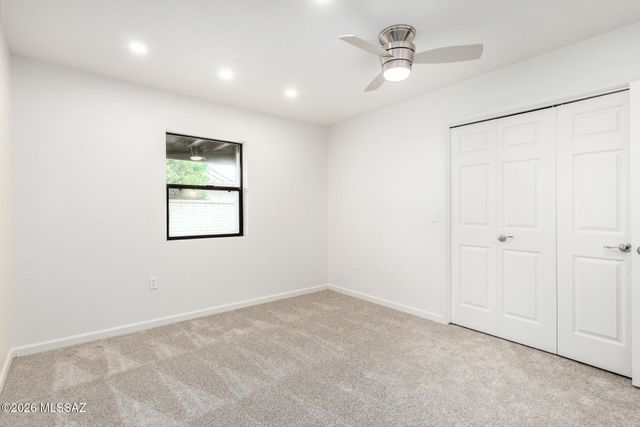 750 W Camino Iturbide, Green Valley, AZ 85622