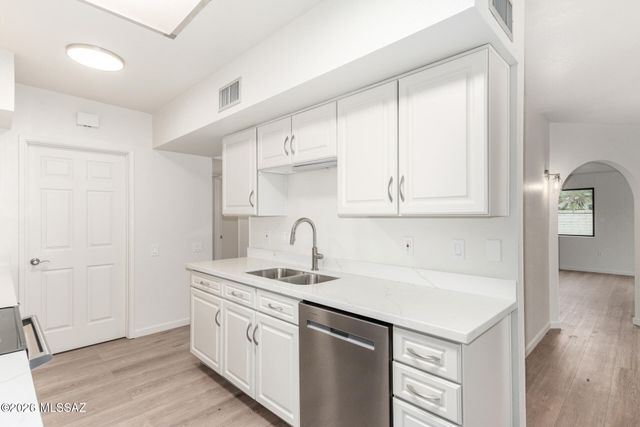 750 W Camino Iturbide, Green Valley, AZ 85622