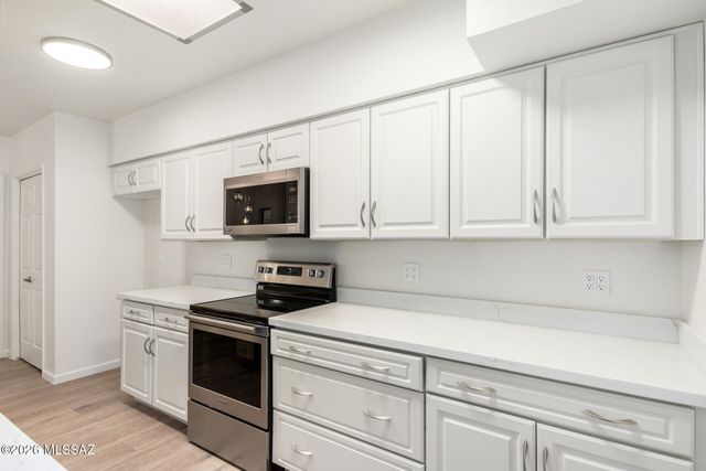 750 W Camino Iturbide, Green Valley, AZ 85622