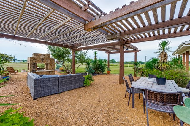 6200 Mcnatt Road, Aubrey, TX 76227