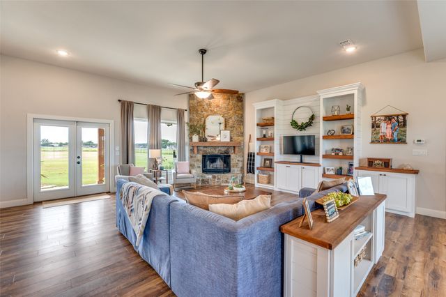 6200 Mcnatt Road, Aubrey, TX 76227