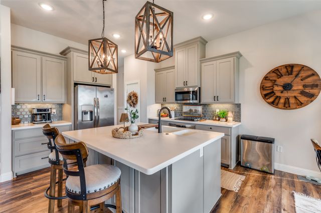 6200 Mcnatt Road, Aubrey, TX 76227