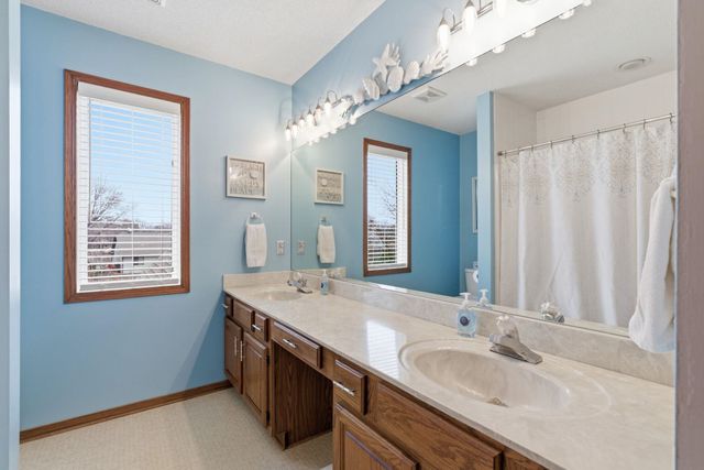 1529 N Chambers Ct, Wichita, KS 67212