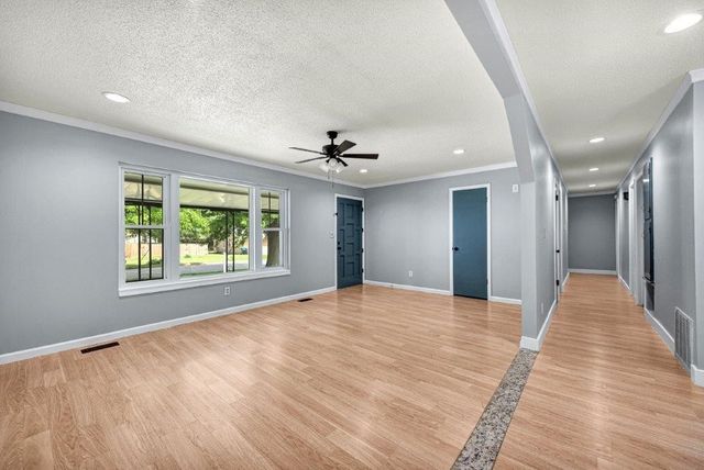 1902 16th Street, Rogers, AR 72758