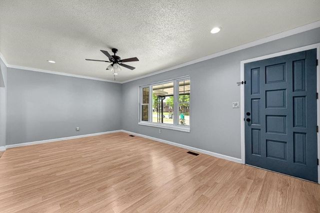 1902 16th Street, Rogers, AR 72758