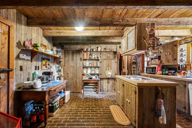 2708 LEDFORD MILL ROAD, Wartrace, TN 37183