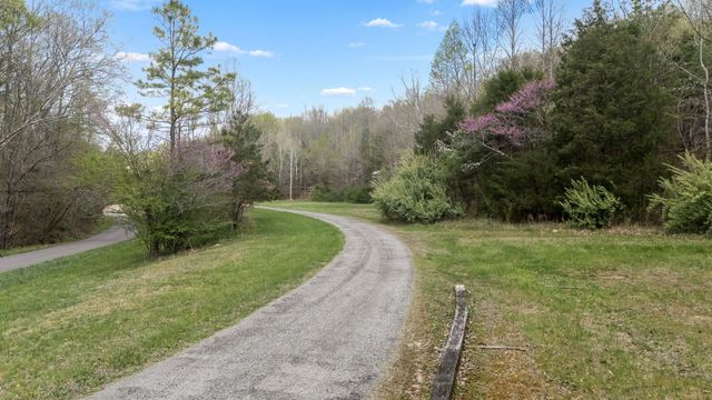 2708 LEDFORD MILL ROAD, Wartrace, TN 37183