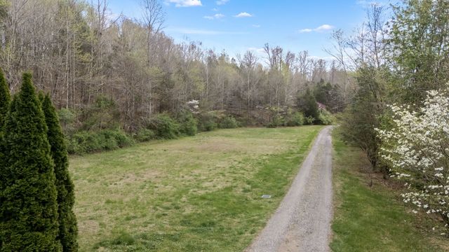 2708 LEDFORD MILL ROAD, Wartrace, TN 37183