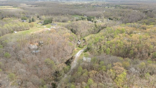 2708 LEDFORD MILL ROAD, Wartrace, TN 37183