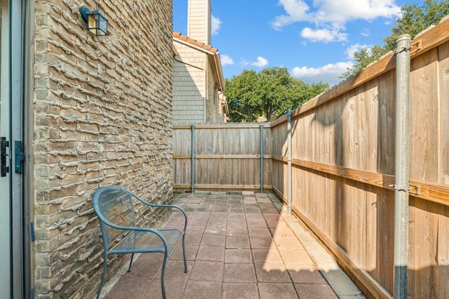 883 Dublin Drive B, Richardson, TX 75080