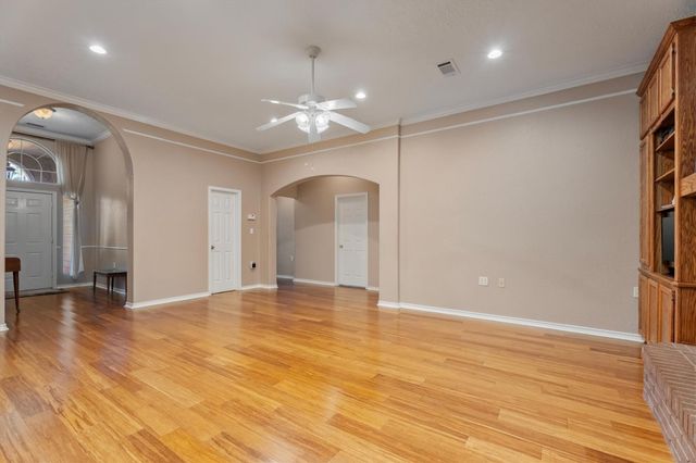 10205 Fostoria Road, Cleveland, TX 77328