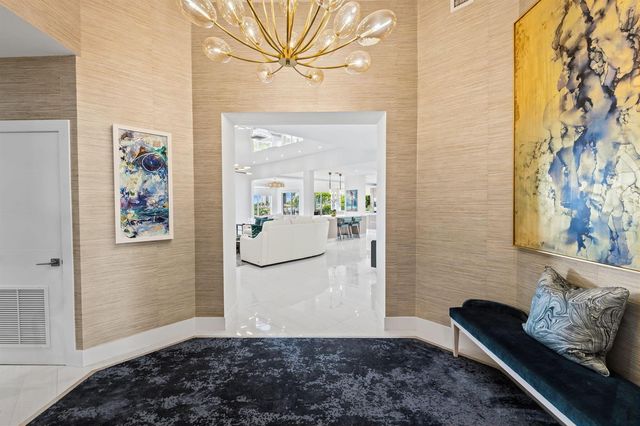1050 Seminole Drive Phb, Fort Lauderdale, FL 33304