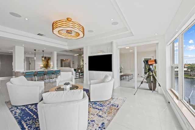 1050 Seminole Drive Phb, Fort Lauderdale, FL 33304