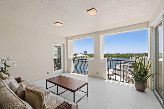 1050 Seminole Drive Phb, Fort Lauderdale, FL 33304