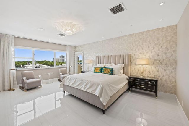 1050 Seminole Drive Phb, Fort Lauderdale, FL 33304