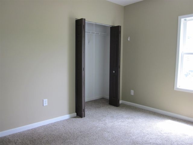 415 S Main Street, Lawton, MI 49065