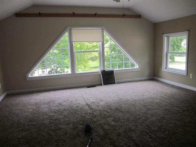 415 S Main Street, Lawton, MI 49065