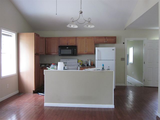 415 S Main Street, Lawton, MI 49065