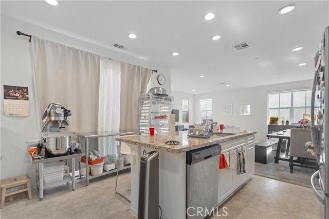 2811 E Kendall, Ontario, CA 91761