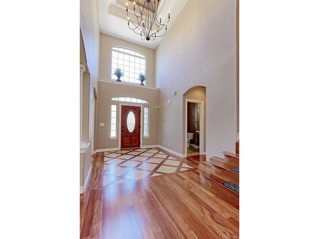 6260 Saddleback Ave, Longmont, CO 80504