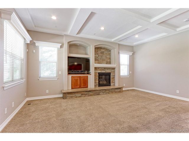 6260 Saddleback Ave, Longmont, CO 80504