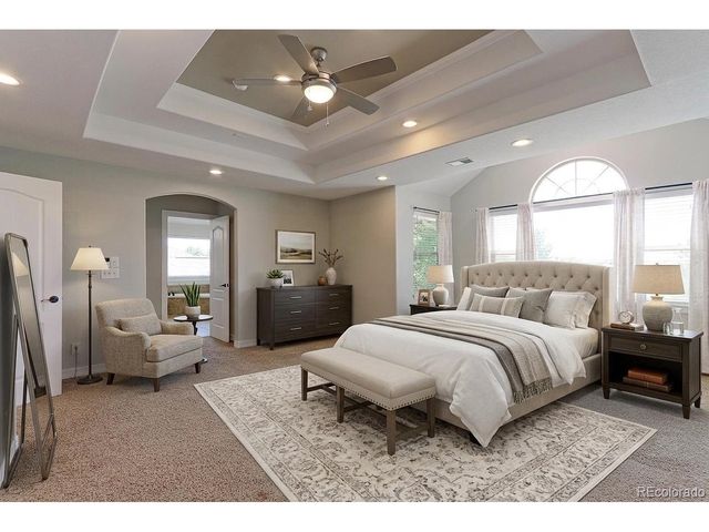 6260 Saddleback Ave, Longmont, CO 80504