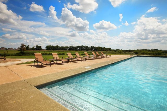 1009 Devonshire Drive S, Forney, TX 75126
