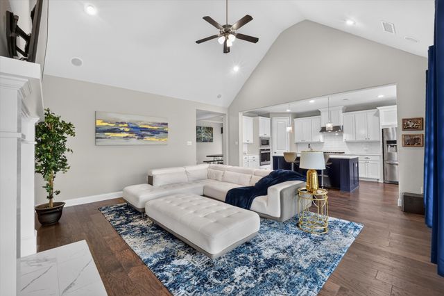 713 Sandbox Drive, Little Elm, TX 76227