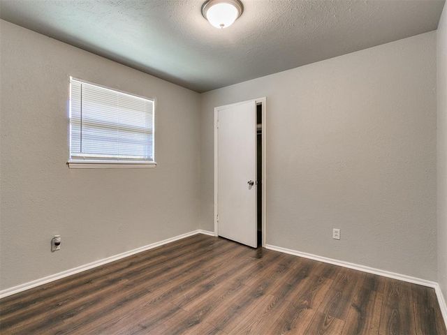 401 S Dallas Avenue, Moore, OK 73160