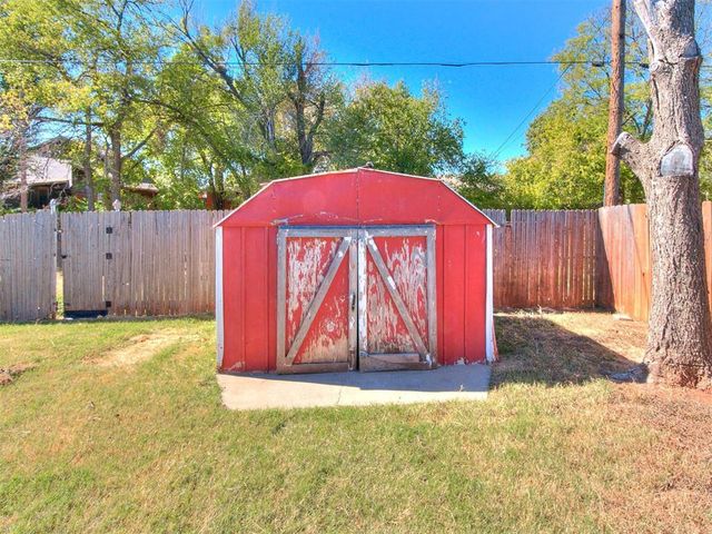 401 S Dallas Avenue, Moore, OK 73160