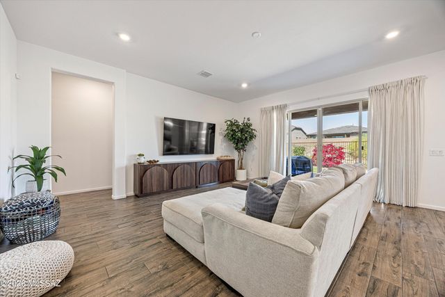 5196 W Ridgemont Court, Tucson, AZ 85742