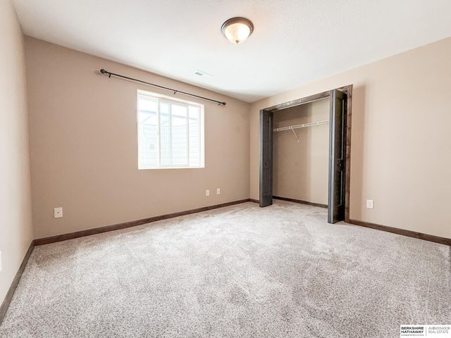 1539 Stonewood Avenue, Grand Island, NE 68803