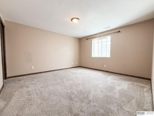 1539 Stonewood Avenue, Grand Island, NE 68803
