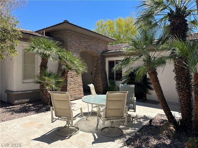 26 Fountainhead Circle, Henderson, NV 89052