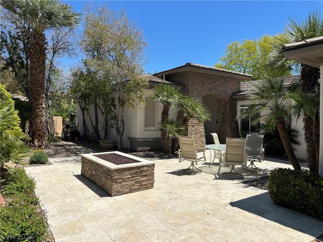 26 Fountainhead Circle, Henderson, NV 89052