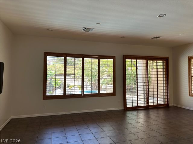26 Fountainhead Circle, Henderson, NV 89052