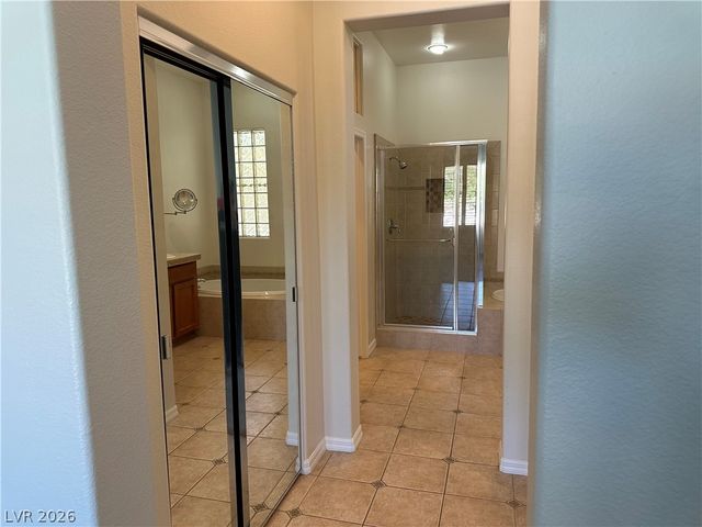 26 Fountainhead Circle, Henderson, NV 89052