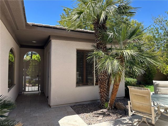 26 Fountainhead Circle, Henderson, NV 89052