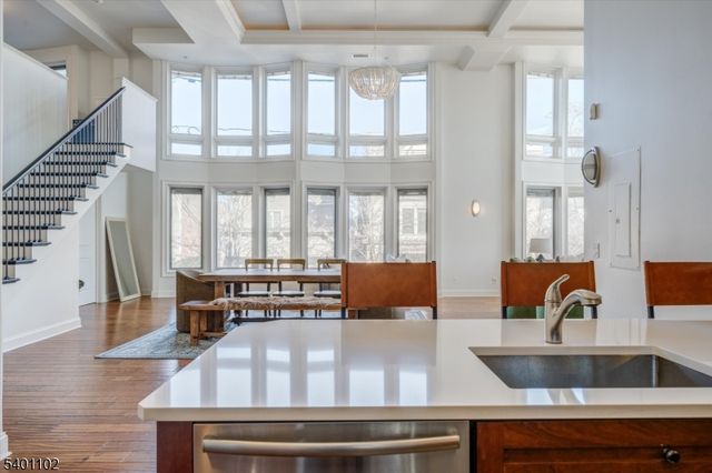 119 Walnut St 1, Montclair Twp., NJ 07042