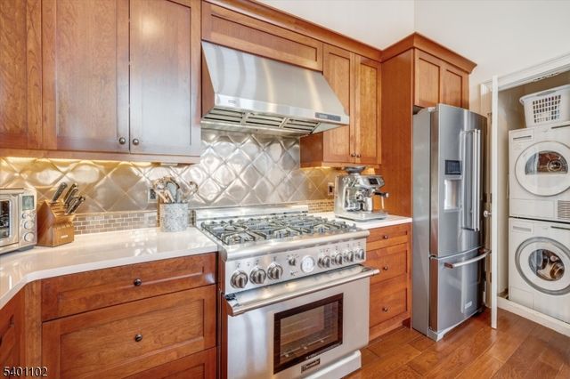 119 Walnut St 1, Montclair Twp., NJ 07042