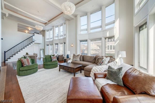 119 Walnut St 1, Montclair Twp., NJ 07042