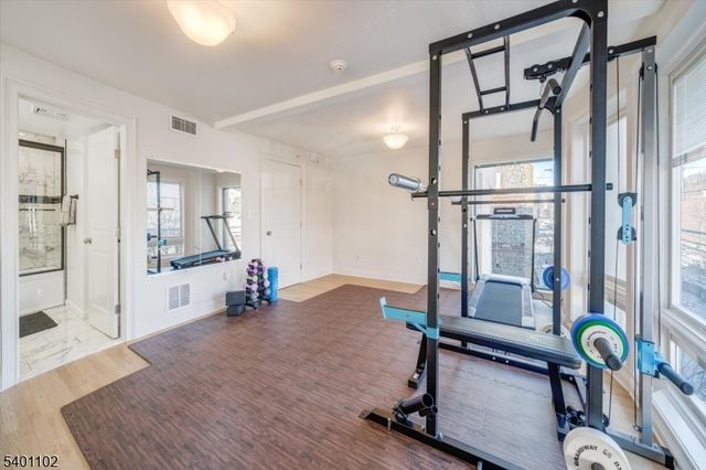 119 Walnut St 1, Montclair Twp., NJ 07042