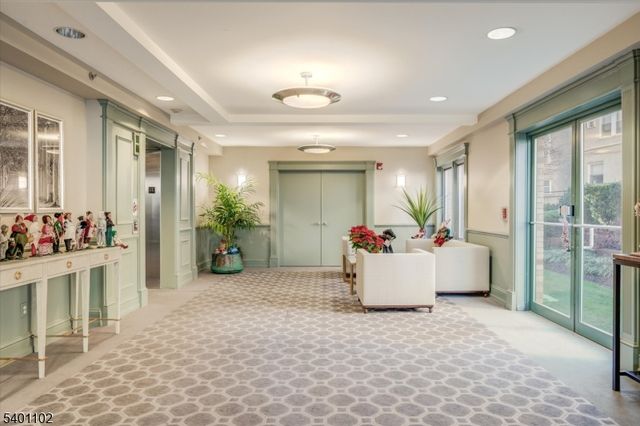 119 Walnut St 1, Montclair Twp., NJ 07042