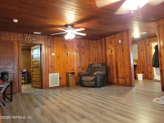 10507 PROSPECT Avenue, Hampton, FL 32044