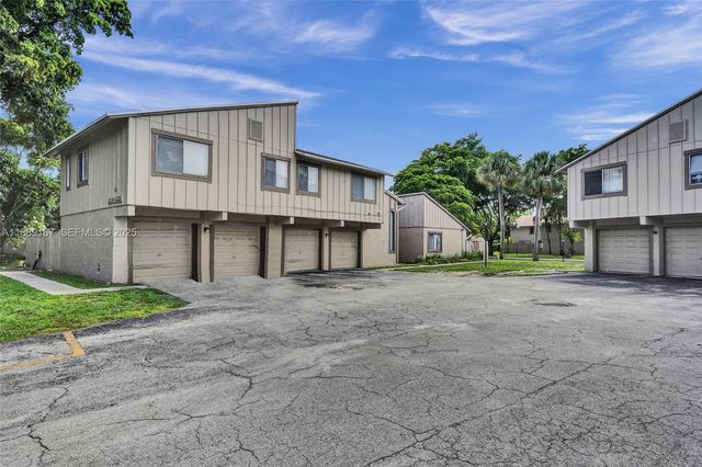 2218 NW 59th Way 63B, Lauderhill, FL 33313