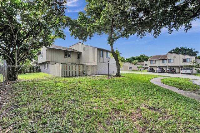 2218 NW 59th Way 63B, Lauderhill, FL 33313